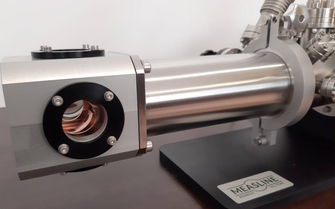 Kriostat optyczny z głowicą kriogeniczną